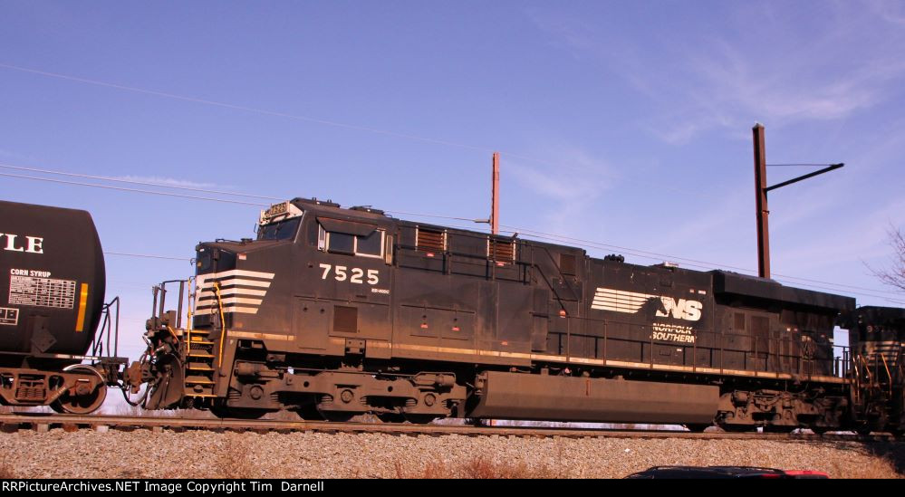 NS 7525 on 26T